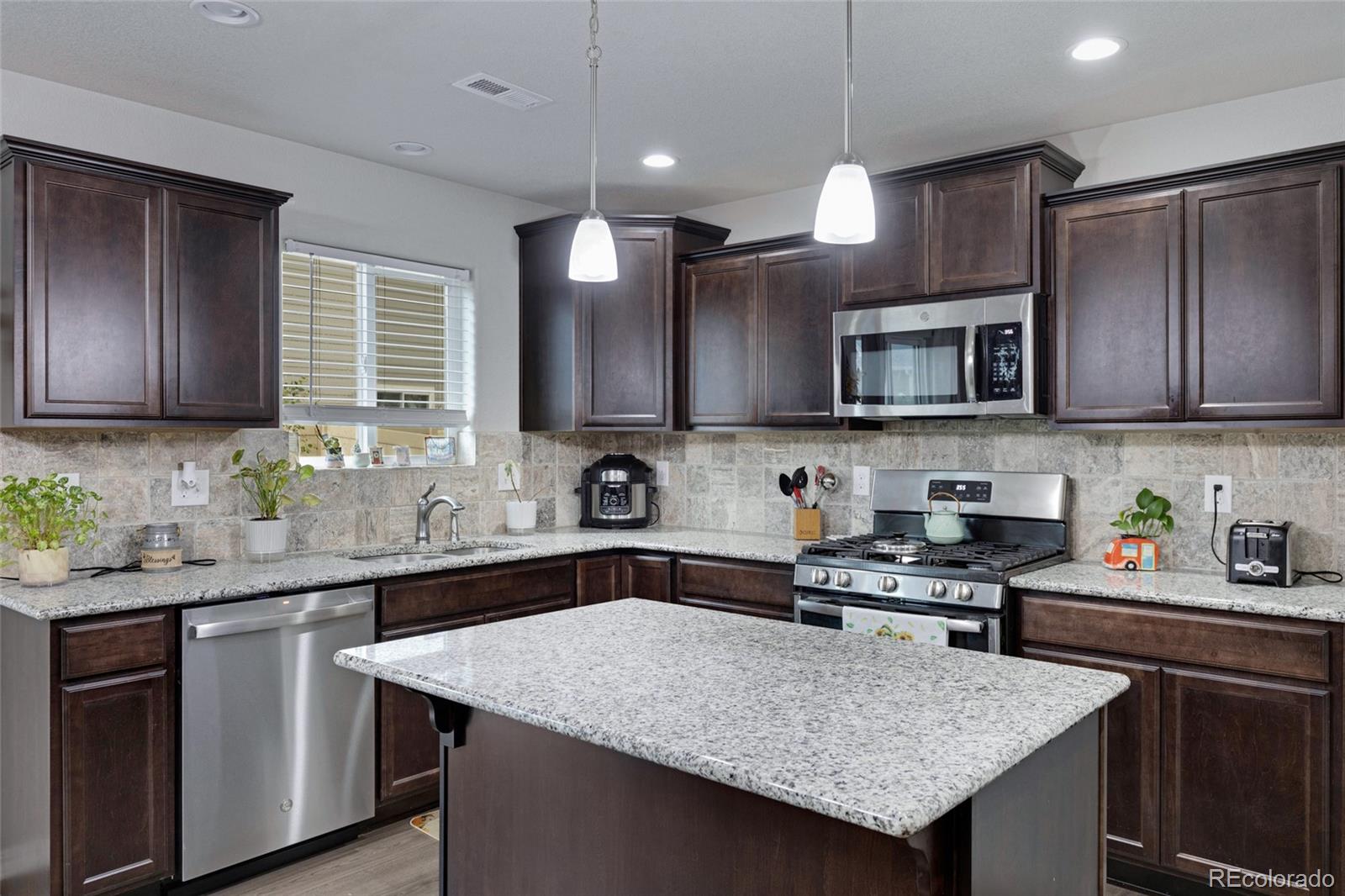 10869  Traders Parkway, fountain  House Search MLS Picture