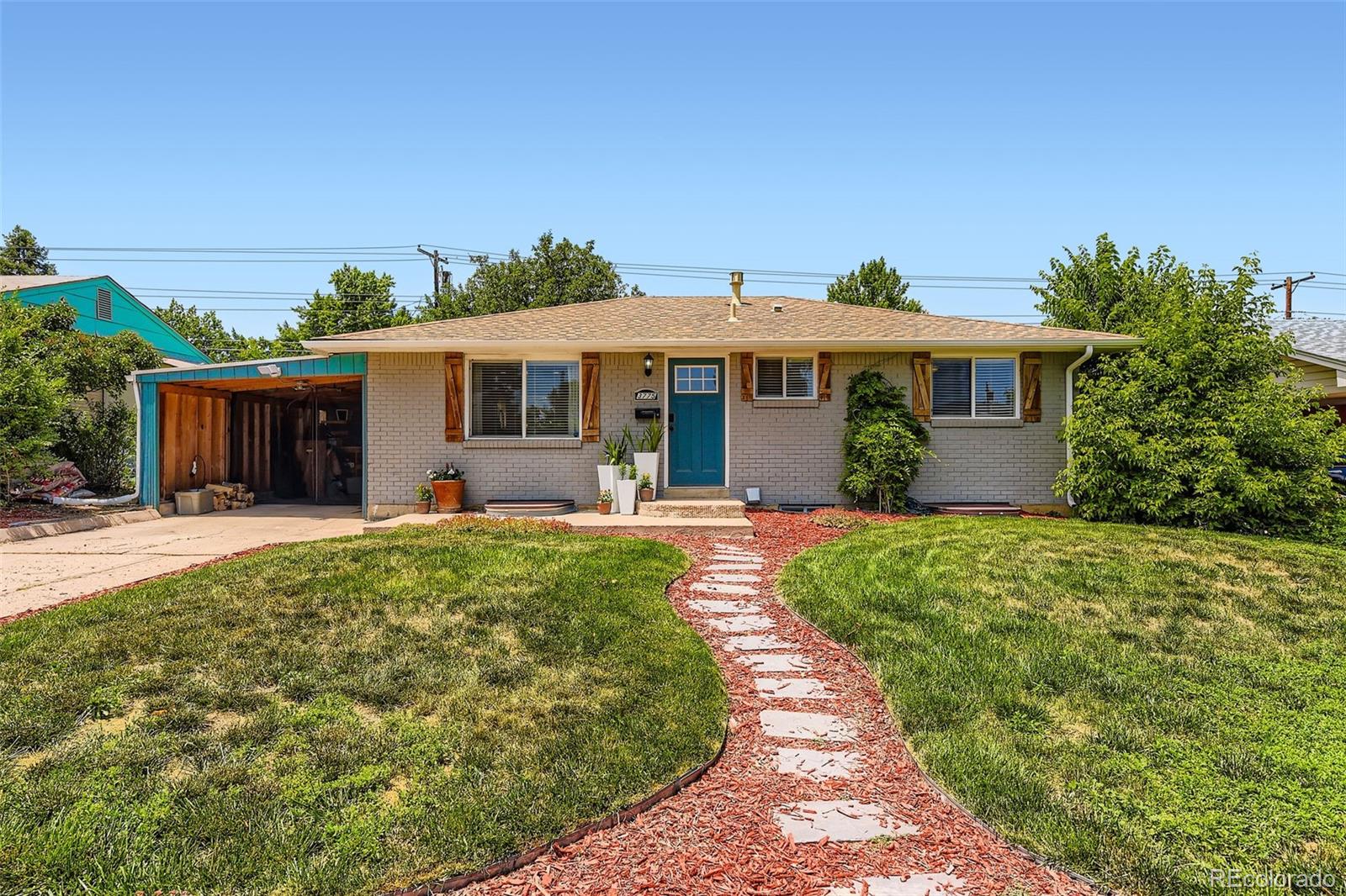 3775 S Green Court, englewood MLS: 8318426 Beds: 4 Baths: 2 Price: $525,000