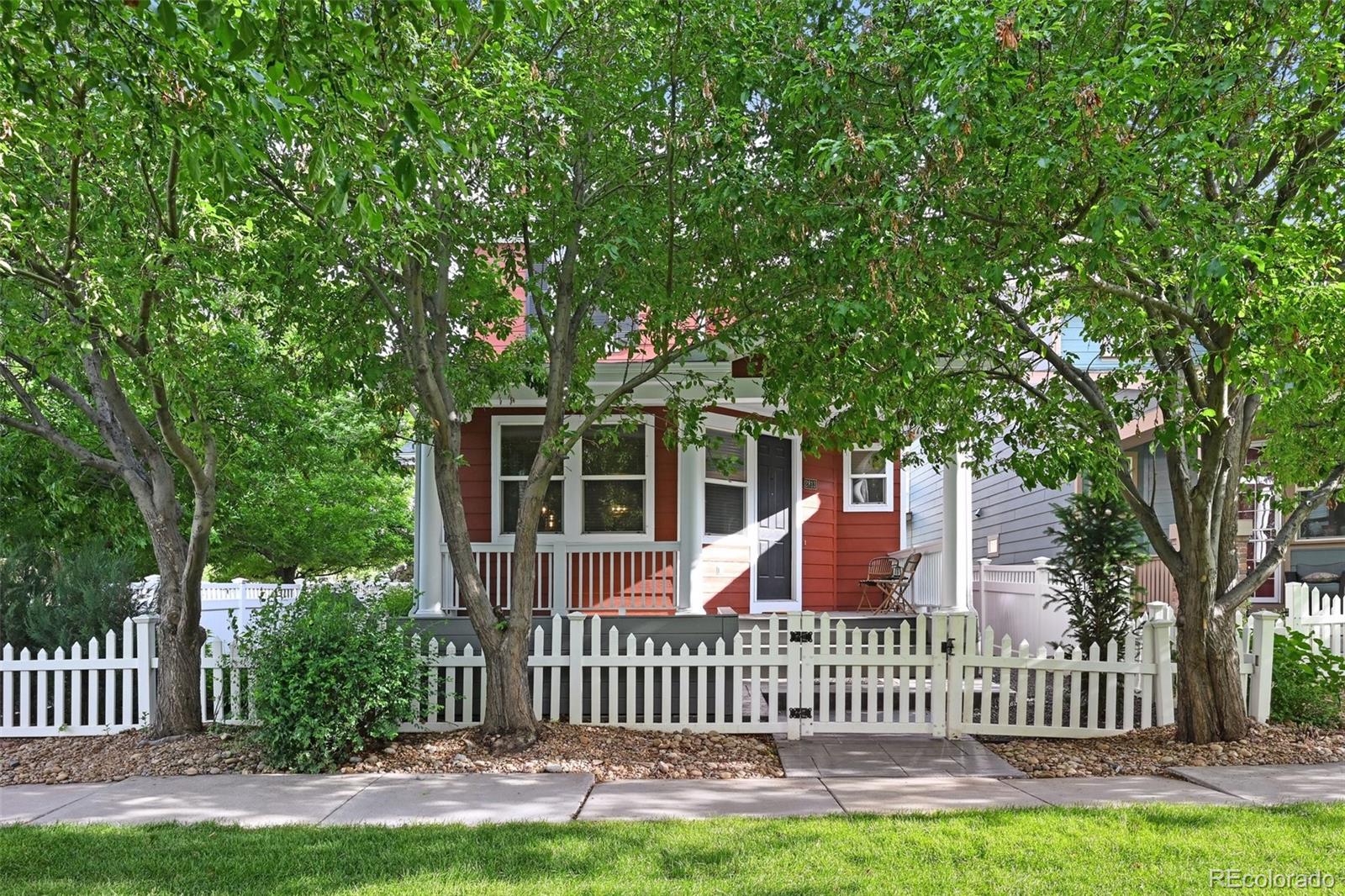2813  Central Park Boulevard, denver MLS: 7440924 Beds: 3 Baths: 3 Price: $599,900