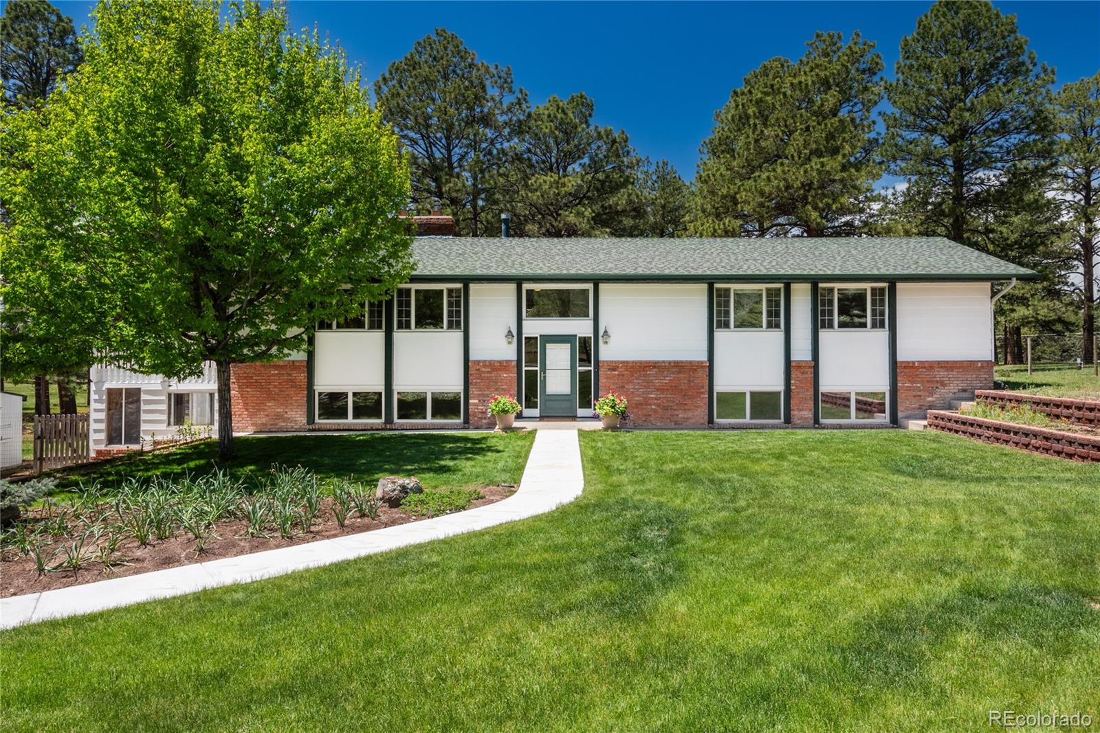 elizabeth  House Search Picture
