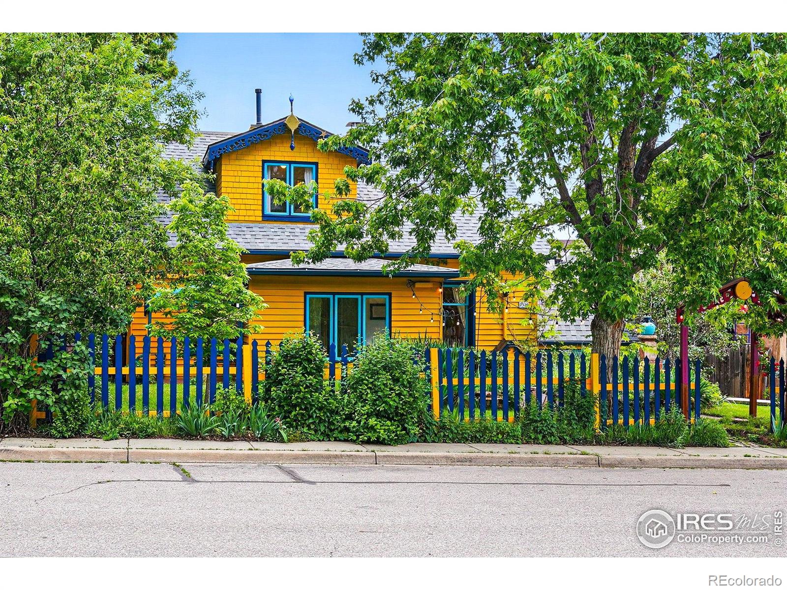 boulder  House Search Picture