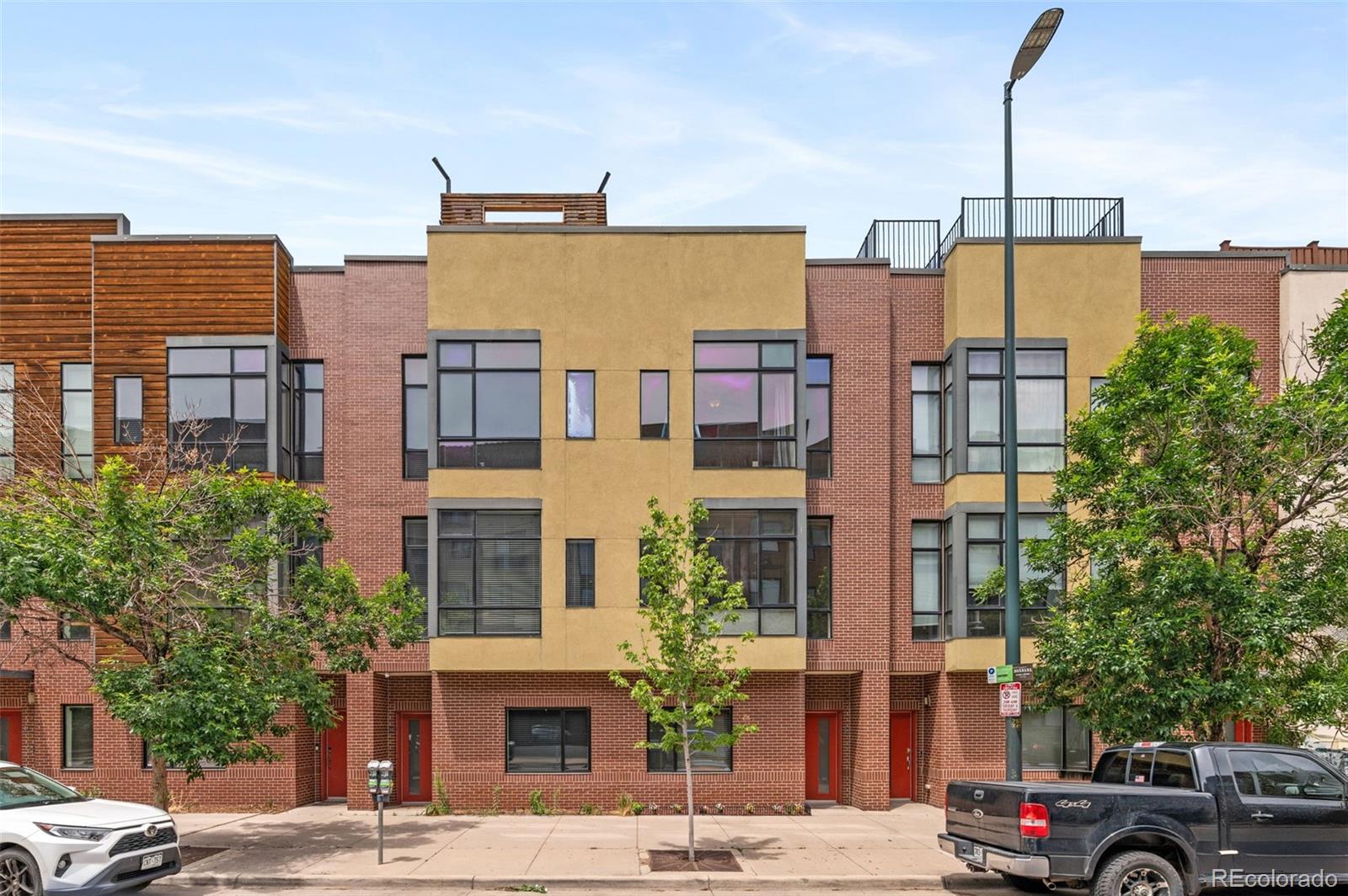 2325  Walnut Street 4, Denver  MLS: 6676321 Beds: 2 Baths: 3 Price: $700,000