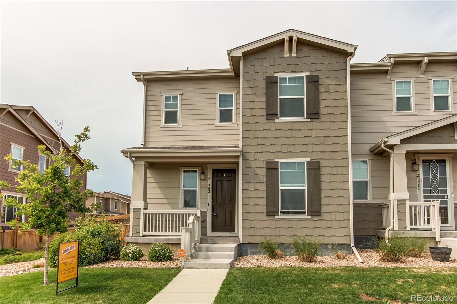 21302 E Radcliff Place, aurora MLS: 8729605 Beds: 5 Baths: 4 Price: $587,400