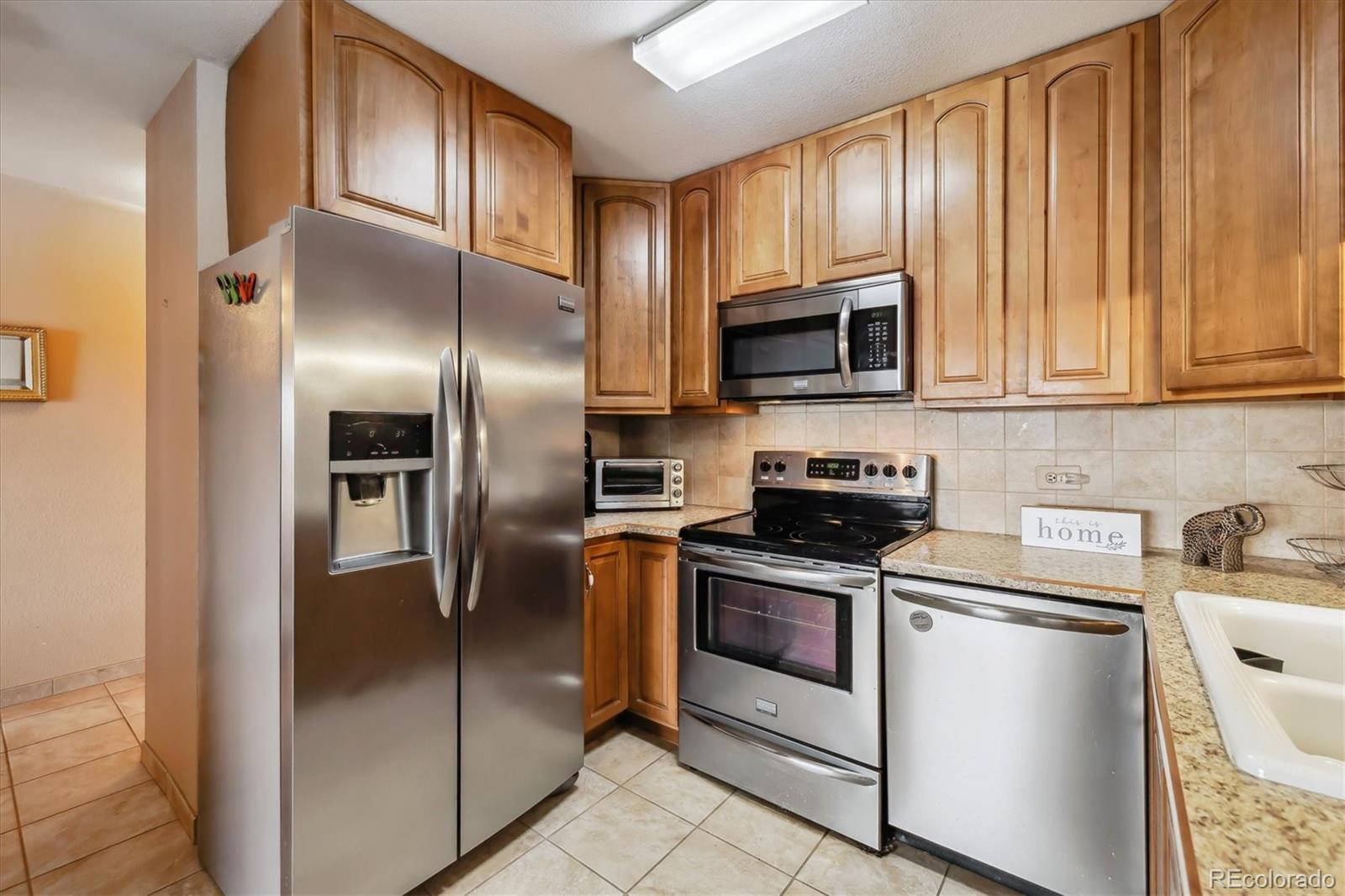 715 S Alton Way 5D, Denver  MLS: 8510456 Beds: 2 Baths: 2 Price: $259,900