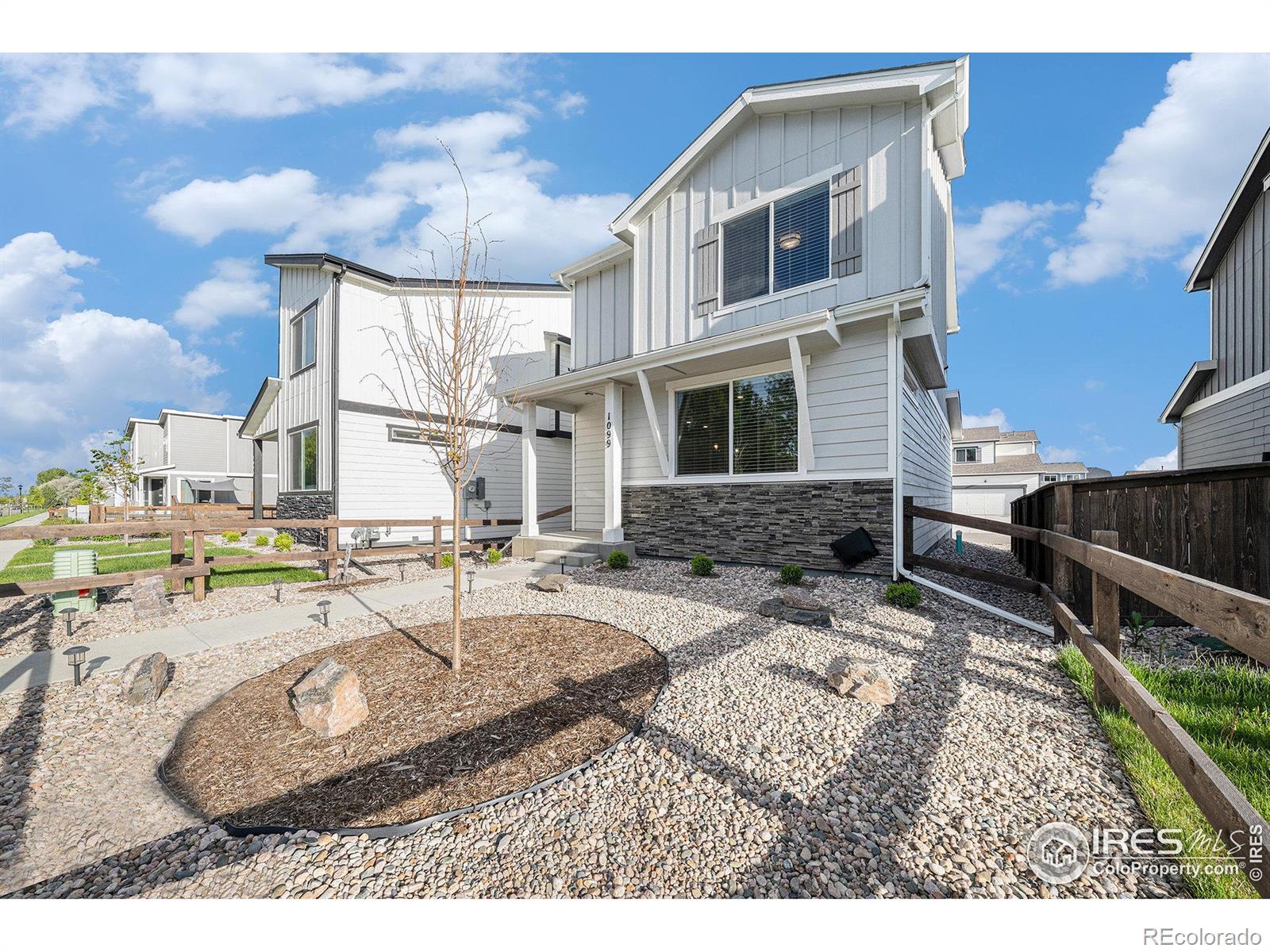 1099  Spartan Avenue, berthoud MLS: 4567891035307 Beds: 2 Baths: 3 Price: $434,900