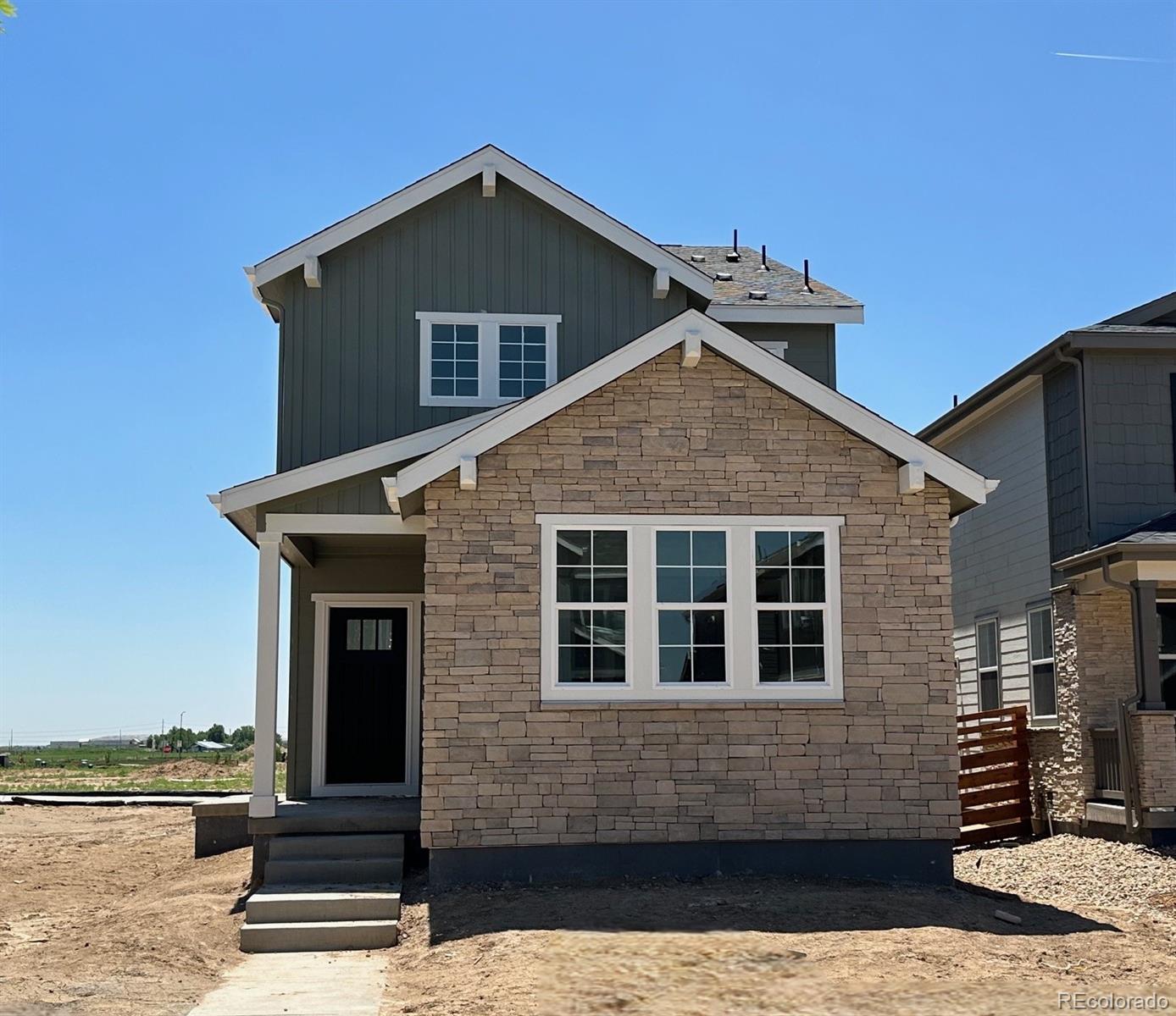 3295 N Coolidge Way, aurora MLS: 3661537 Beds: 4 Baths: 3 Price: $558,399