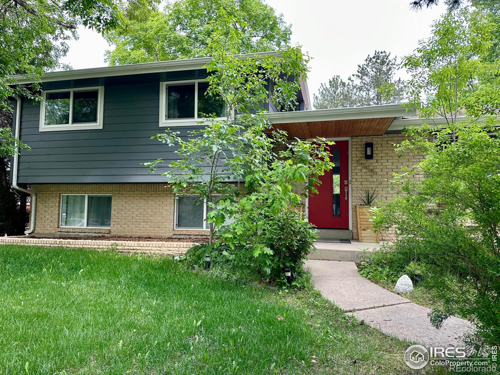 boulder  House Search Picture