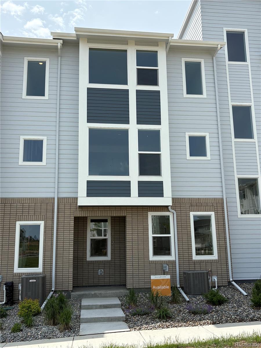 14223  Currant Street , Broomfield  MLS: 7146200 Beds: 2 Baths: 4 Price: $639,191