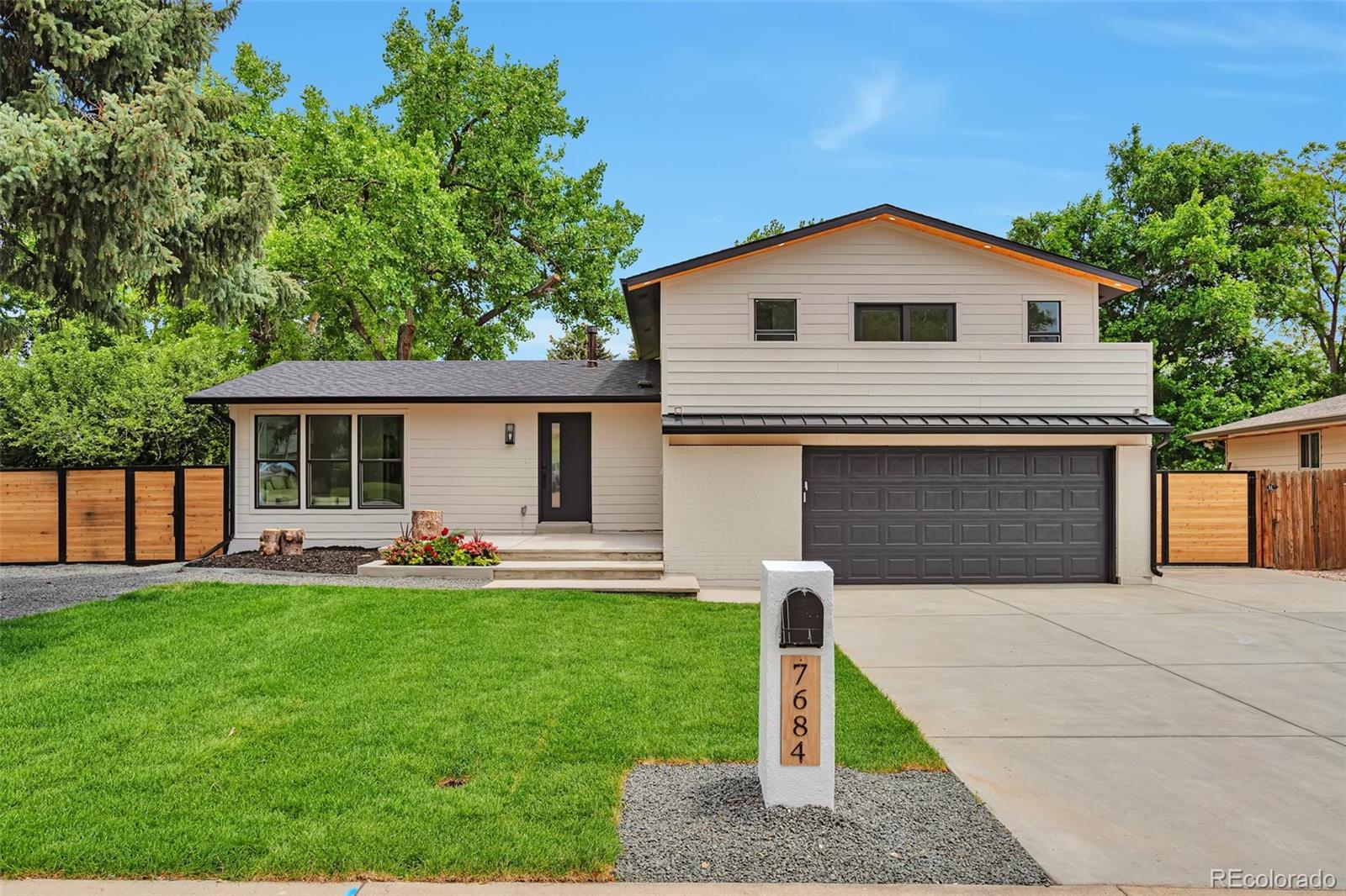 7684 S Ingalls Street, littleton MLS: 2628822 Beds: 4 Baths: 3 Price: $949,900