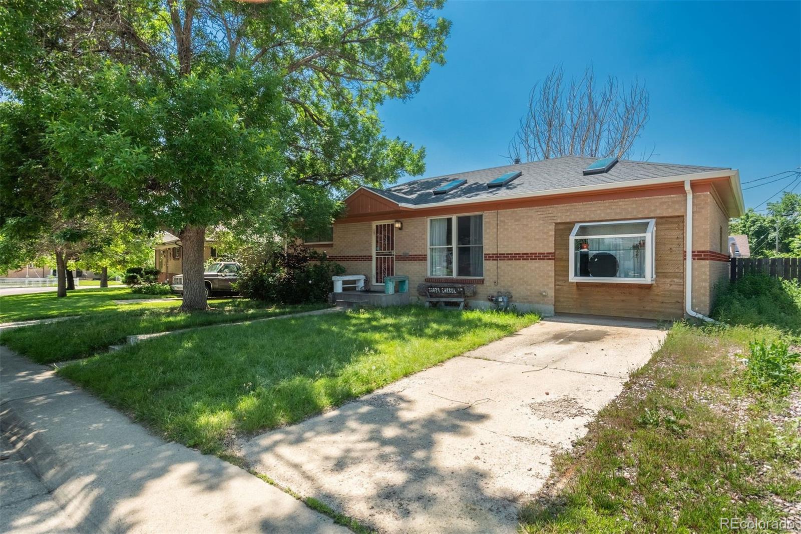 10839  Carrol Lane, northglenn MLS: 7469770 Beds: 4 Baths: 2 Price: $425,000