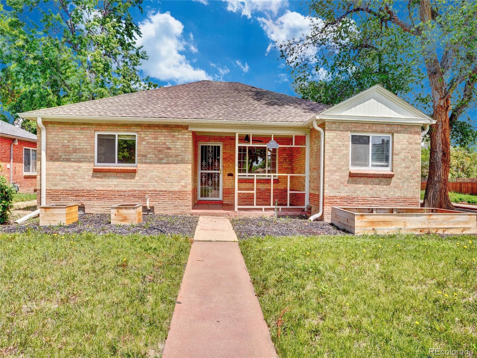 1600  Xanthia Street, denver MLS: 8540573 Beds: 2 Baths: 1 Price: $370,000