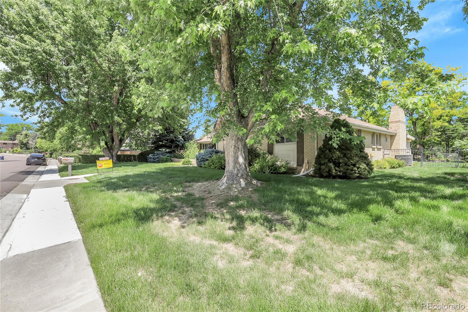 1091 E Pinewood Avenue, centennial  House Search MLS Picture