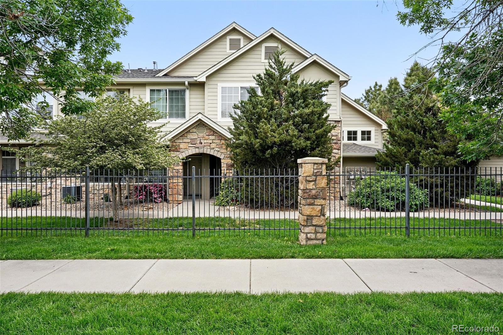 aurora  House Search Picture