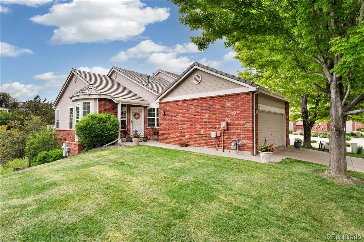 lone tree  House Search Picture