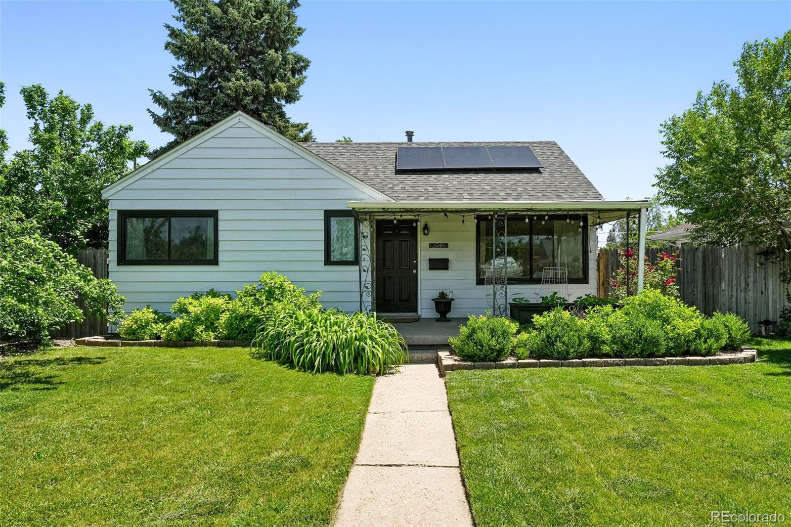 1240  Ulster Street, denver MLS: 8748882 Beds: 2 Baths: 1 Price: $405,000