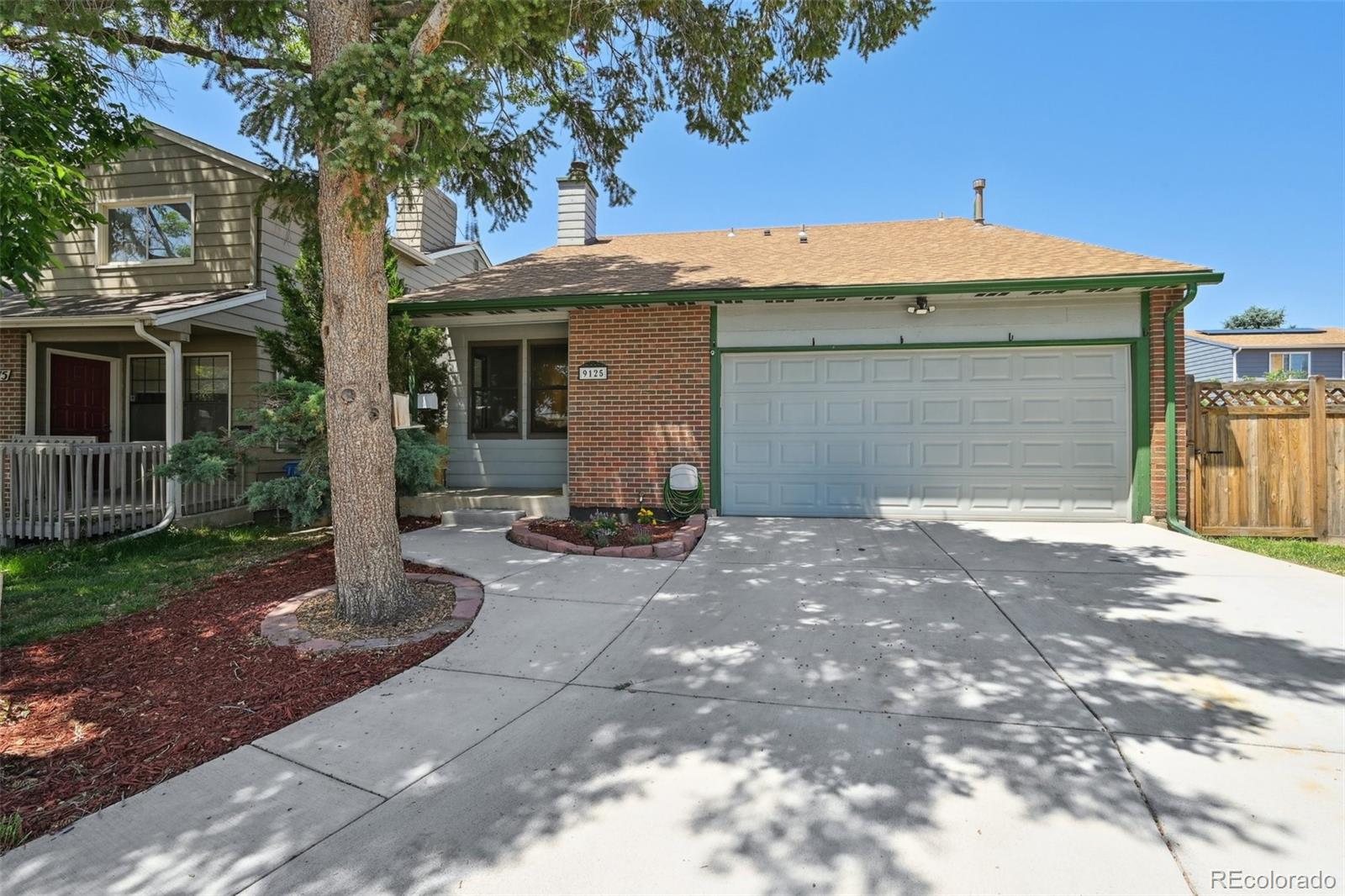 9125  Lowell Court, westminster MLS: 9918847 Beds: 3 Baths: 3 Price: $474,900