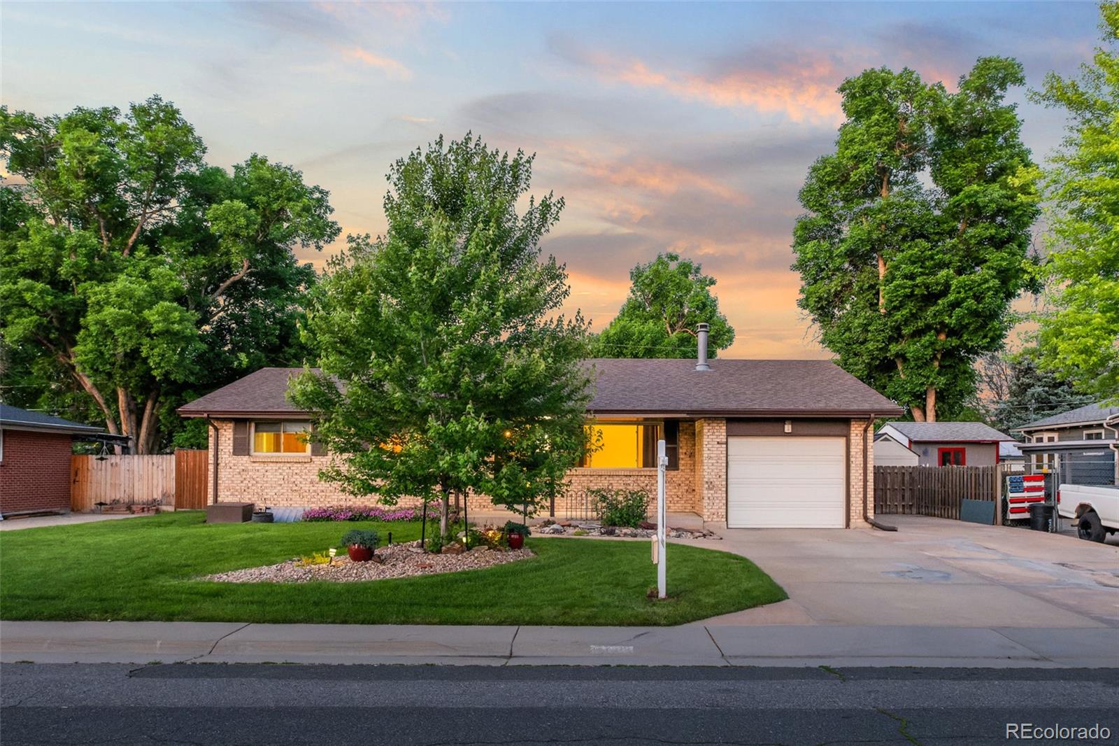 6114  Miller Street, arvada MLS: 3026808 Beds: 4 Baths: 3 Price: $625,000