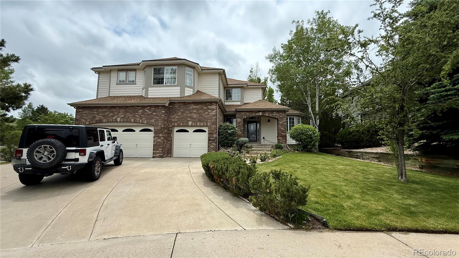 lone tree  House Search Picture