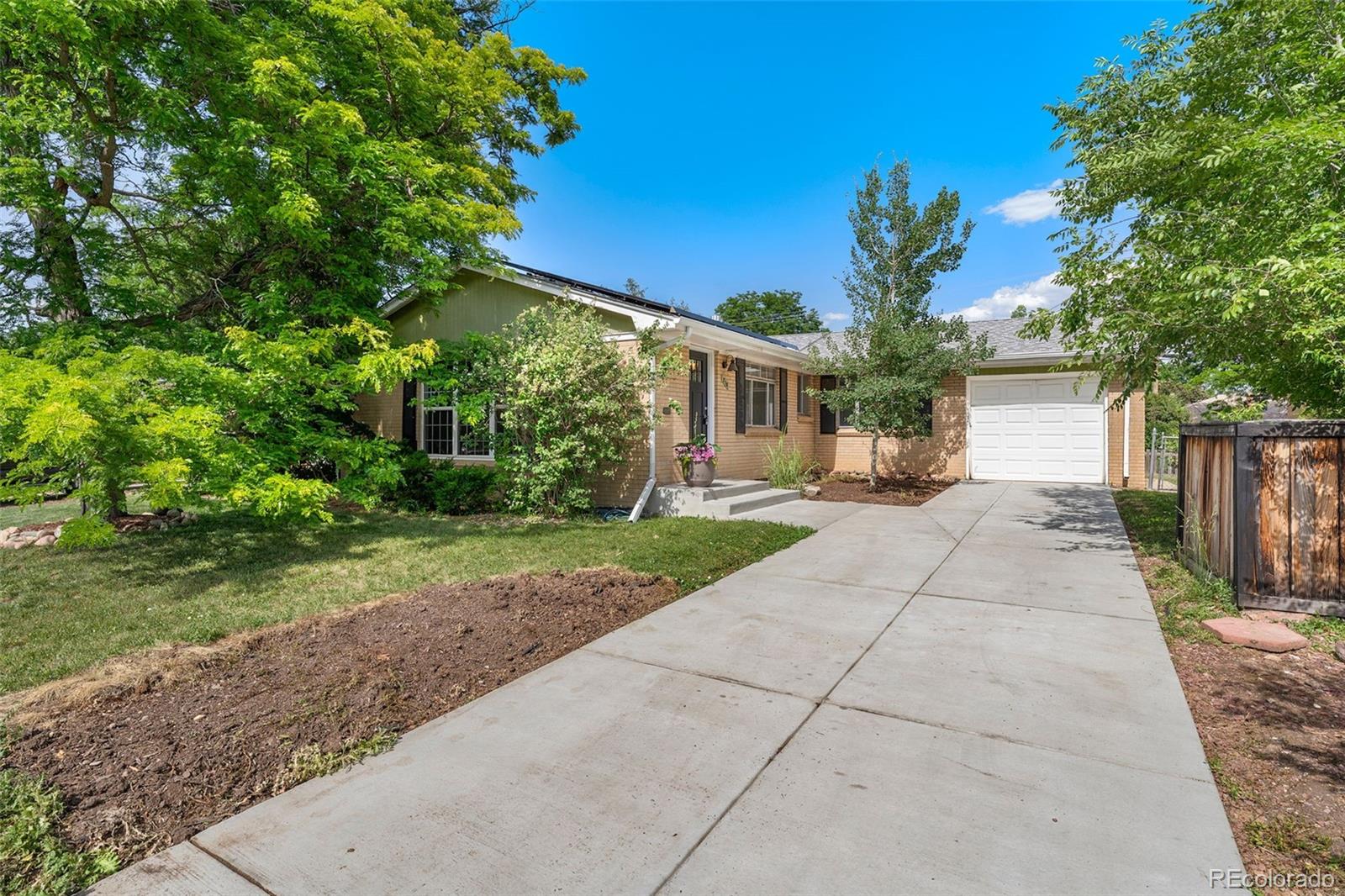 216  Hemlock , broomfield MLS: 2292090 Beds: 4 Baths: 3 Price: $530,000