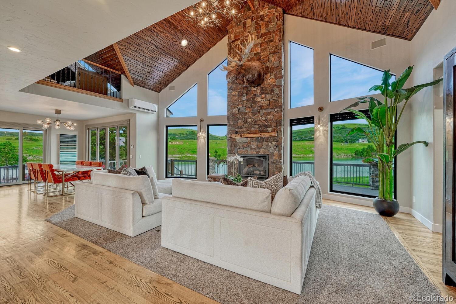 larkspur  House Search Picture