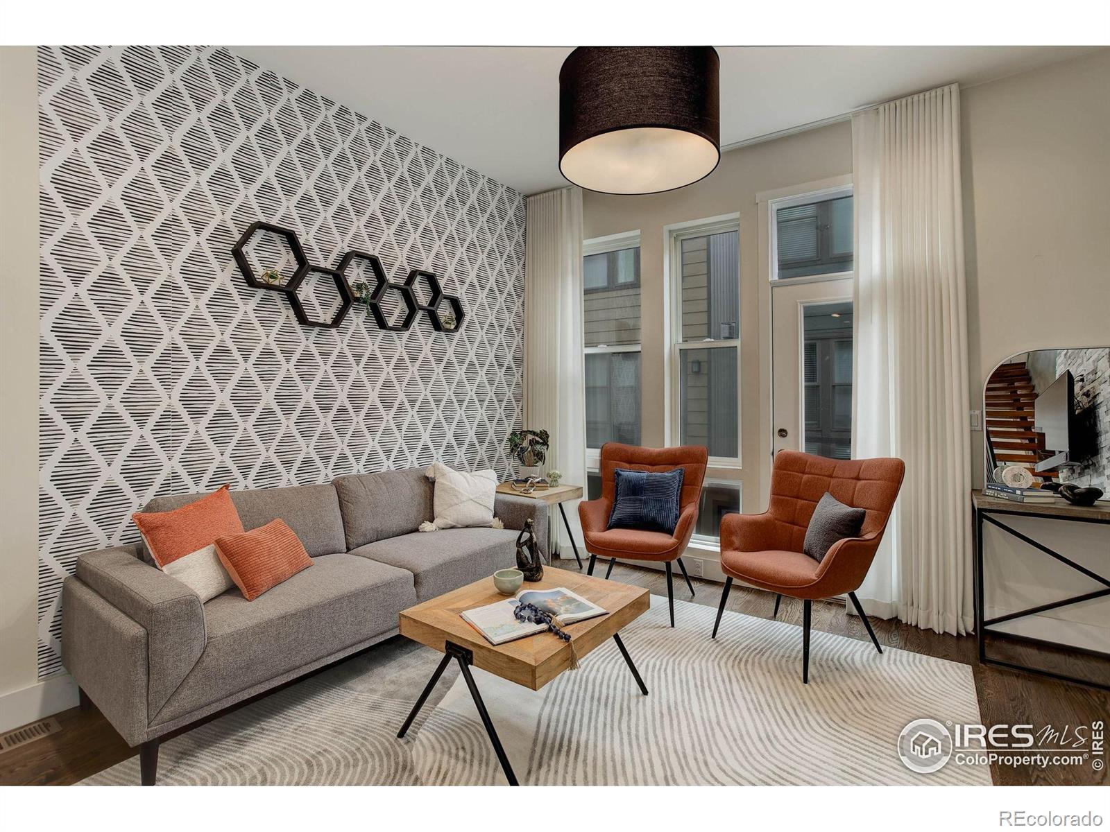 2139 N Downing Street , Denver  MLS: 4567891035803 Beds: 2 Baths: 4 Price: $749,500