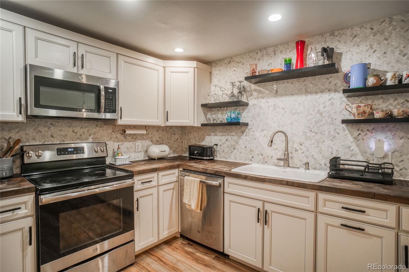boulder  House Search Picture