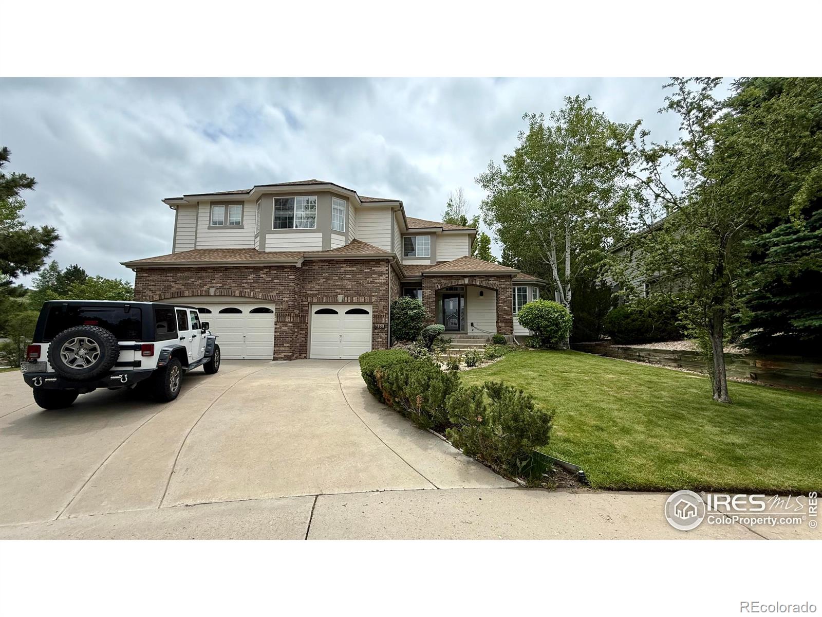 lone tree  House Search Picture