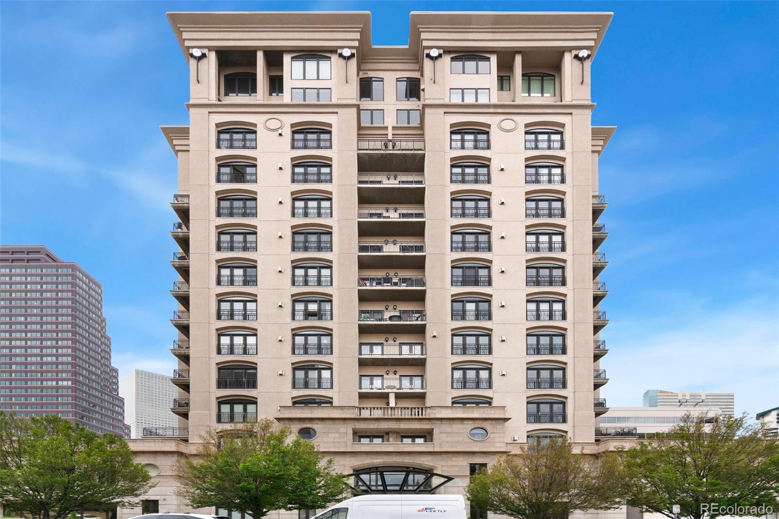 1827 N Grant Street 604, Denver  MLS: 8242812 Beds: 1 Baths: 2 Price: $400,000
