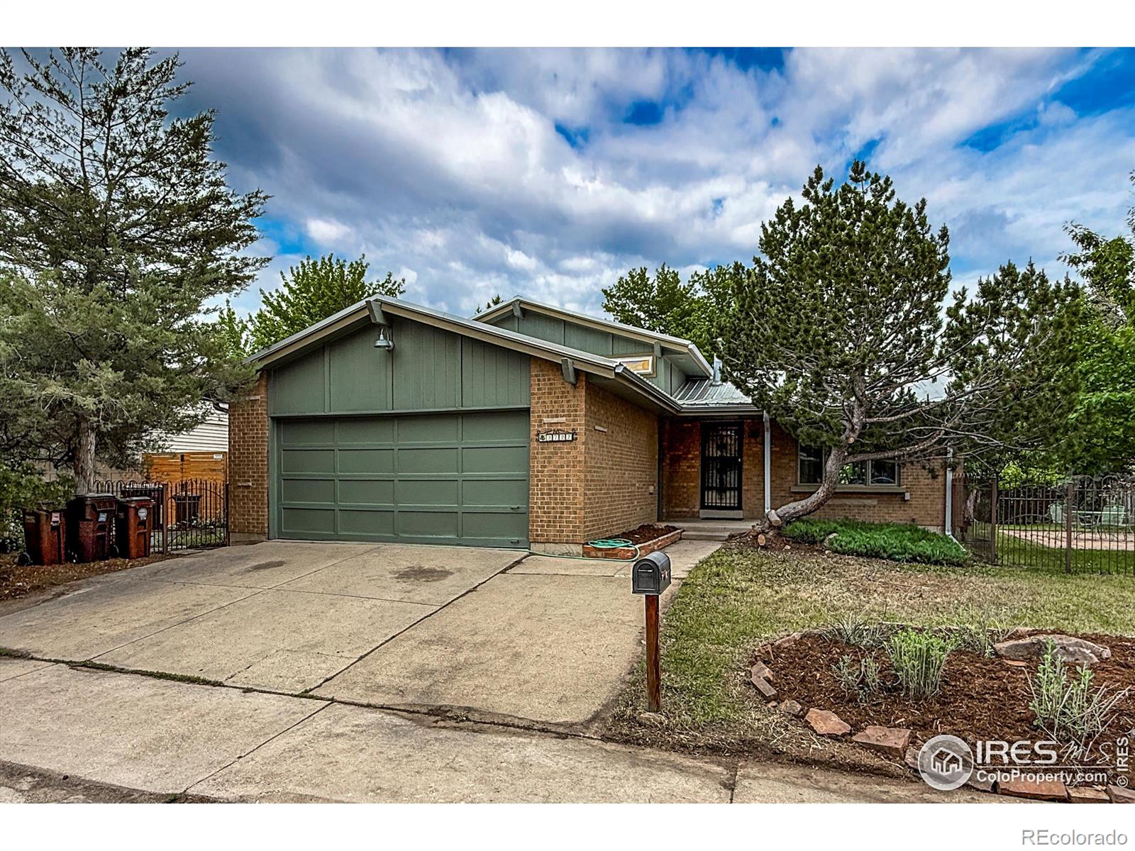 boulder  House Search Picture