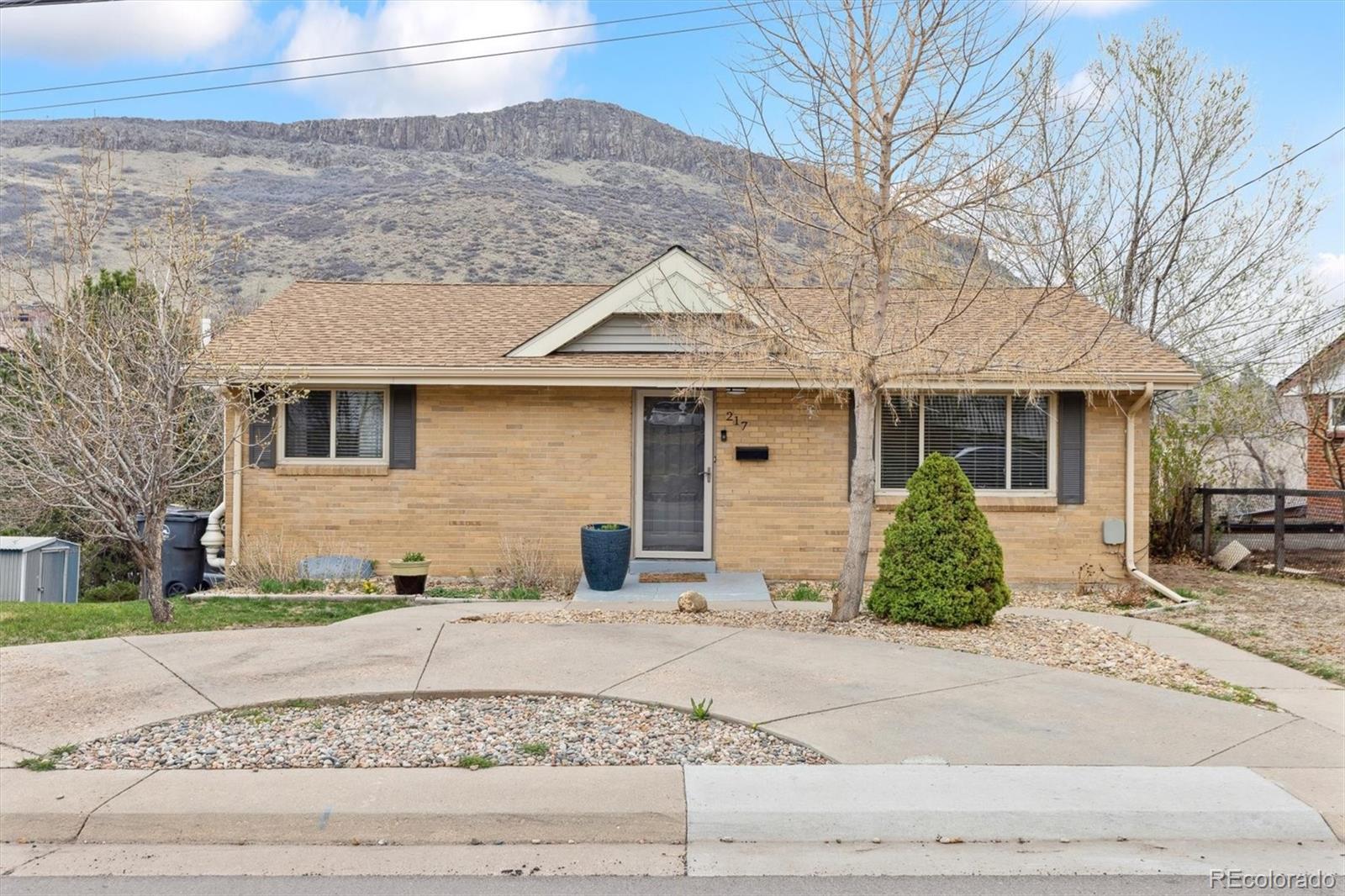 golden  House Search Picture