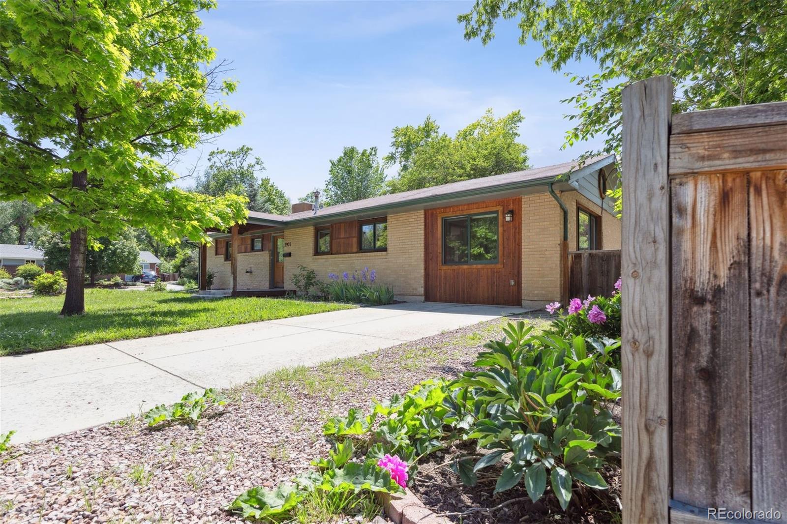 boulder  House Search Picture