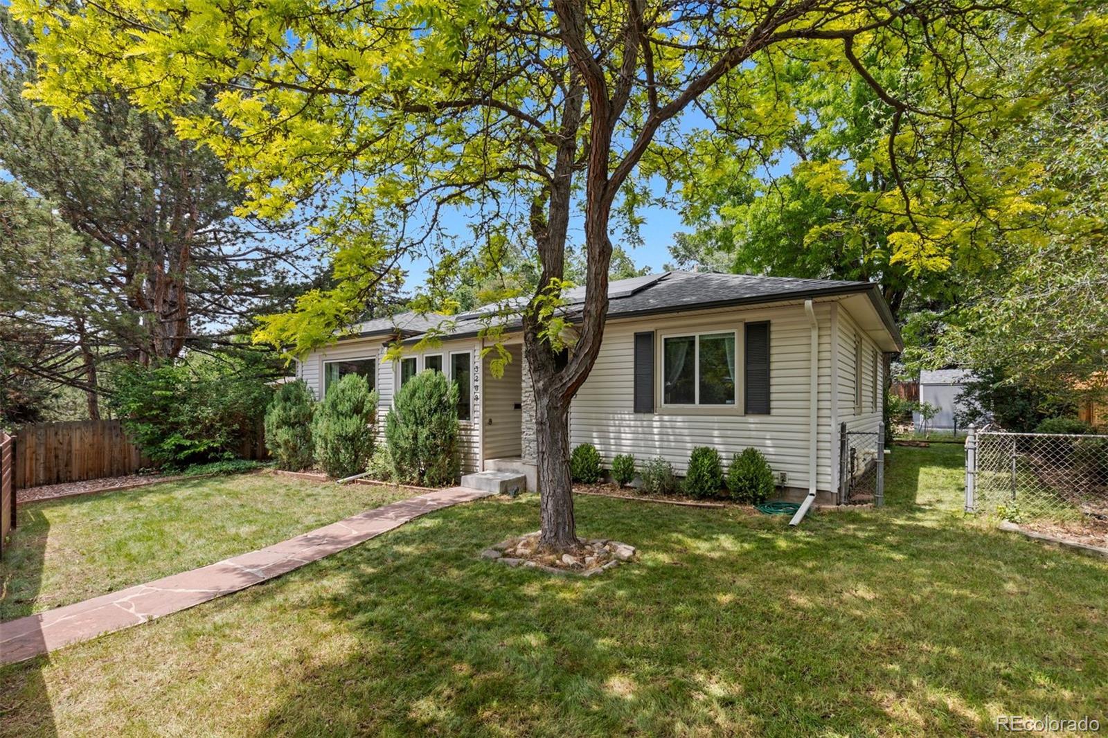 3209 E Yale Way, denver MLS: 4949877 Beds: 3 Baths: 2 Price: $800,000