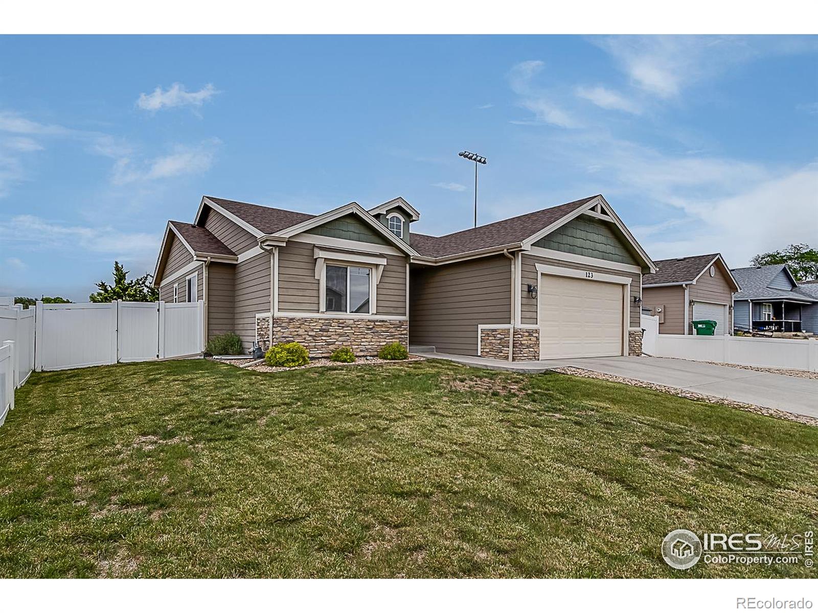ault  House Search Picture