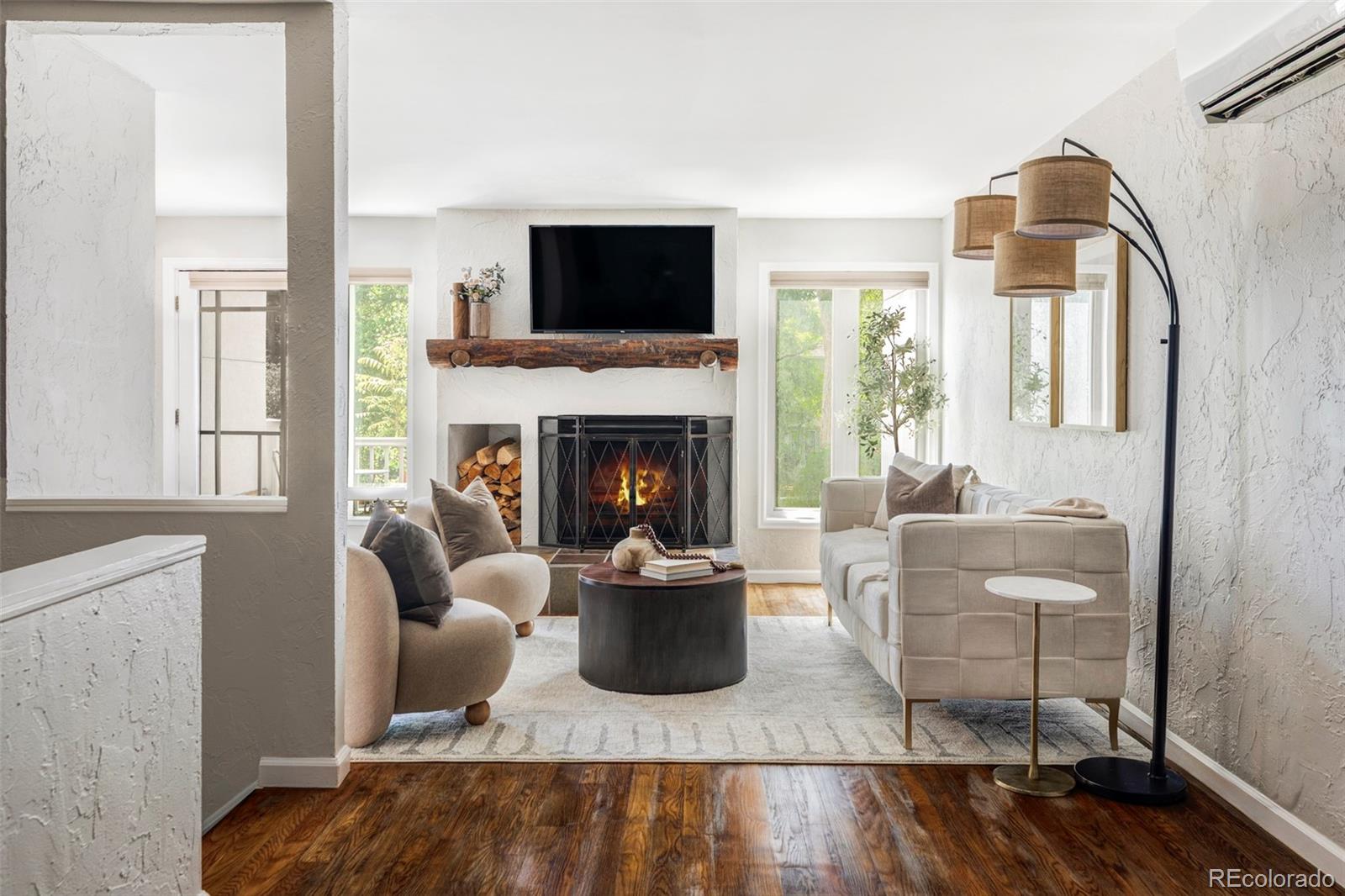 377  Pearl Street, boulder MLS: 3605276 Beds: 2 Baths: 1 Price: $995,000