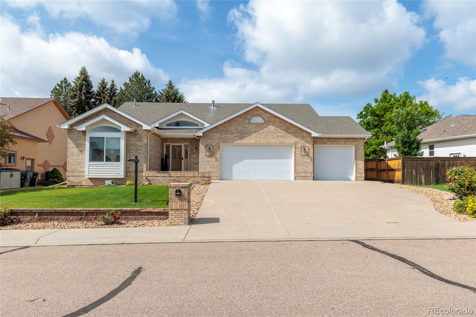 1809  Little Bear Court, longmont MLS: 7065975 Beds: 3 Baths: 2 Price: $669,000