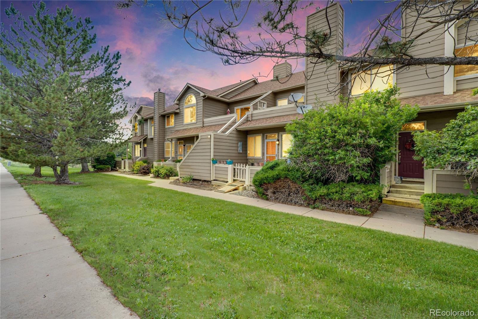 1099 S Walden Way 205, Aurora  MLS: 4003521 Beds: 2 Baths: 2 Price: $317,900