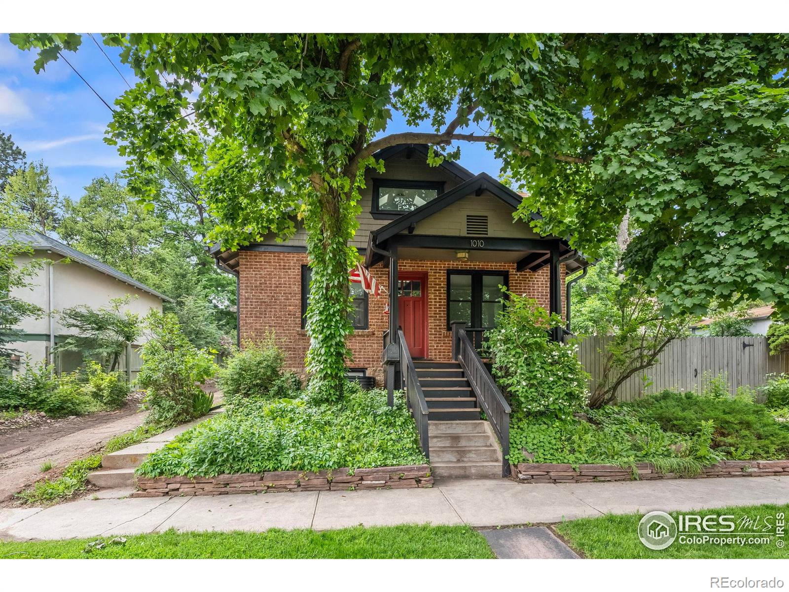 boulder  House Search Picture