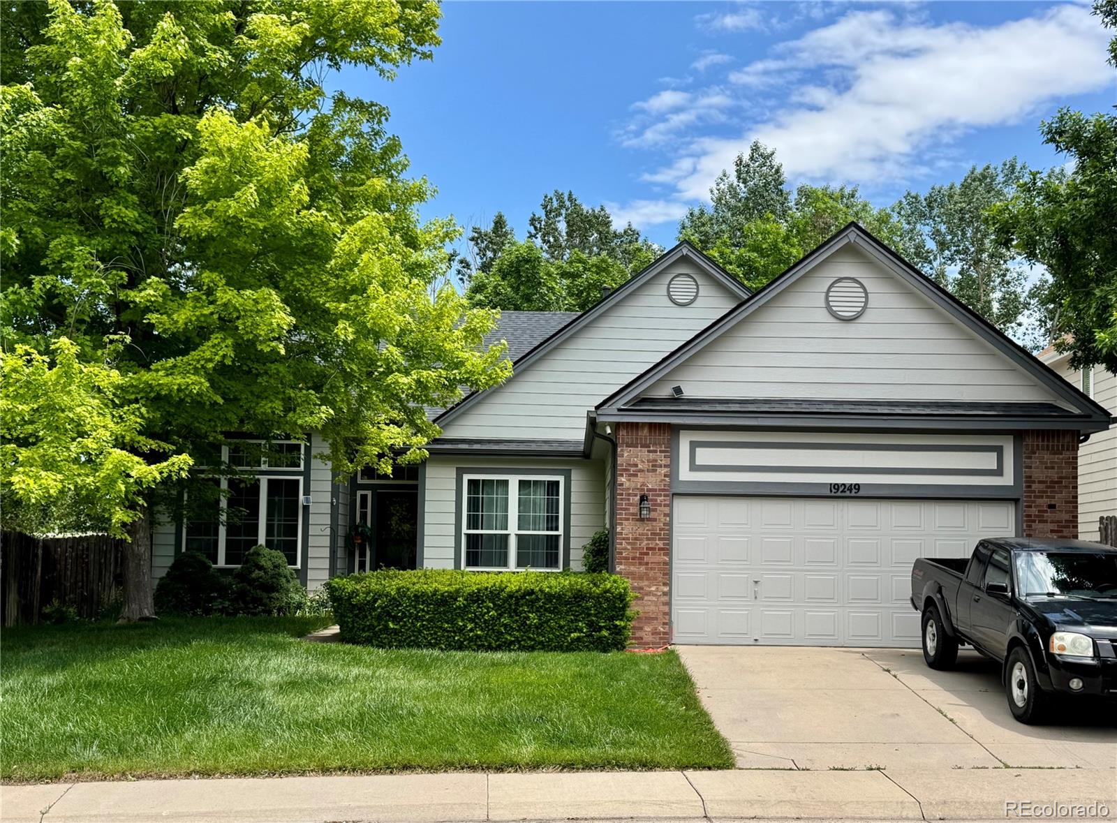 19249 E Progress Avenue, centennial MLS: 3384626 Beds: 6 Baths: 4 Price: $749,800
