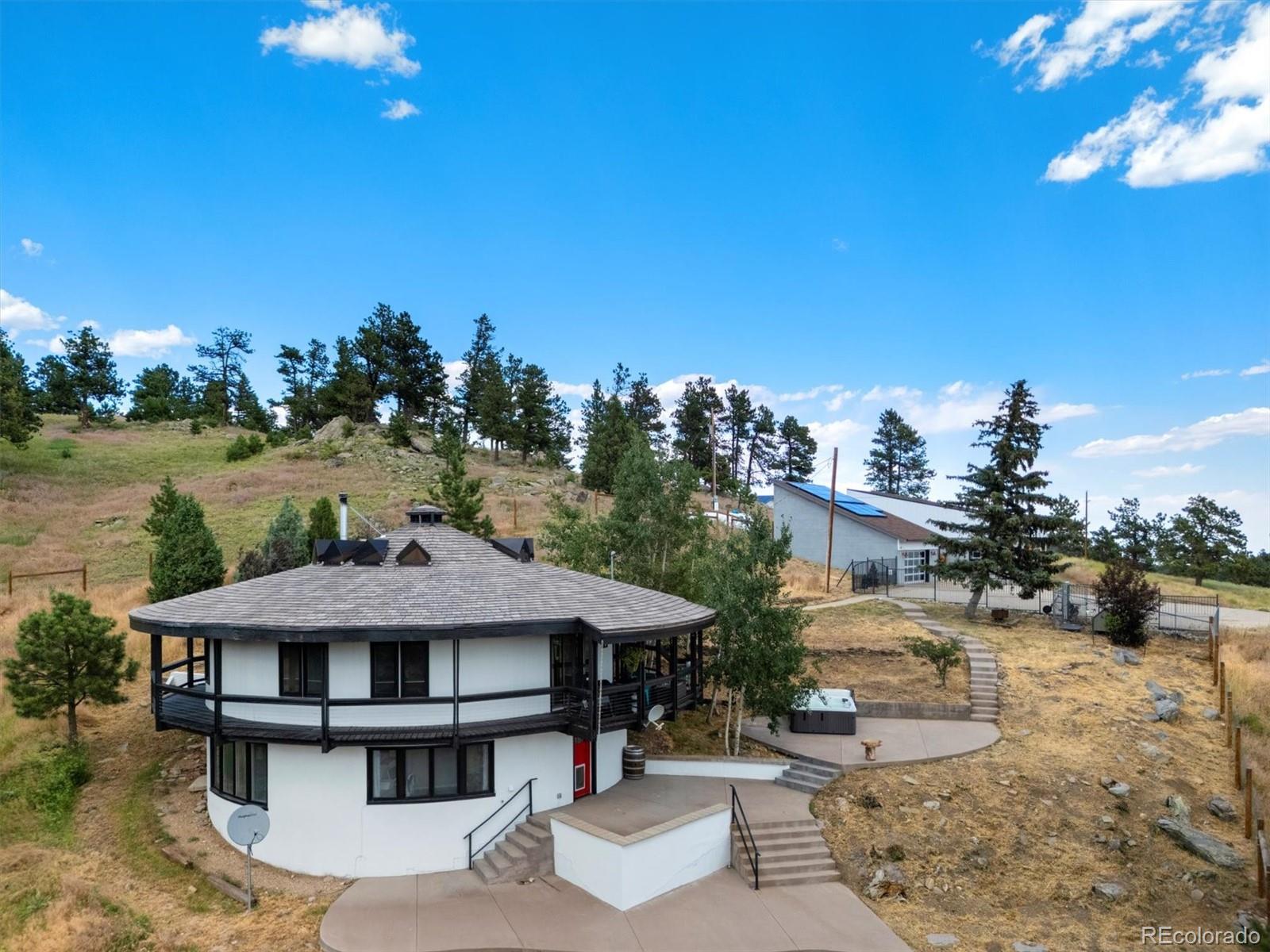 5607  Crawford Gulch Road, golden MLS: 4448609 Beds: 5 Baths: 3 Price: $2,000,000