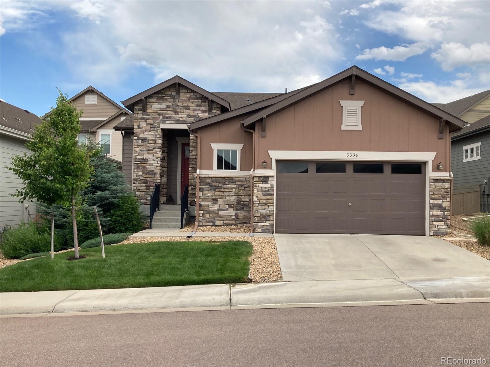 3336  Goodyear Street, castle rock MLS: 4673104 Beds: 3 Baths: 3 Price: $700,000