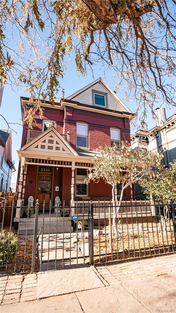 2335  Stout Street, denver MLS: 3072128 Beds: 4 Baths: 4 Price: $1,175,000