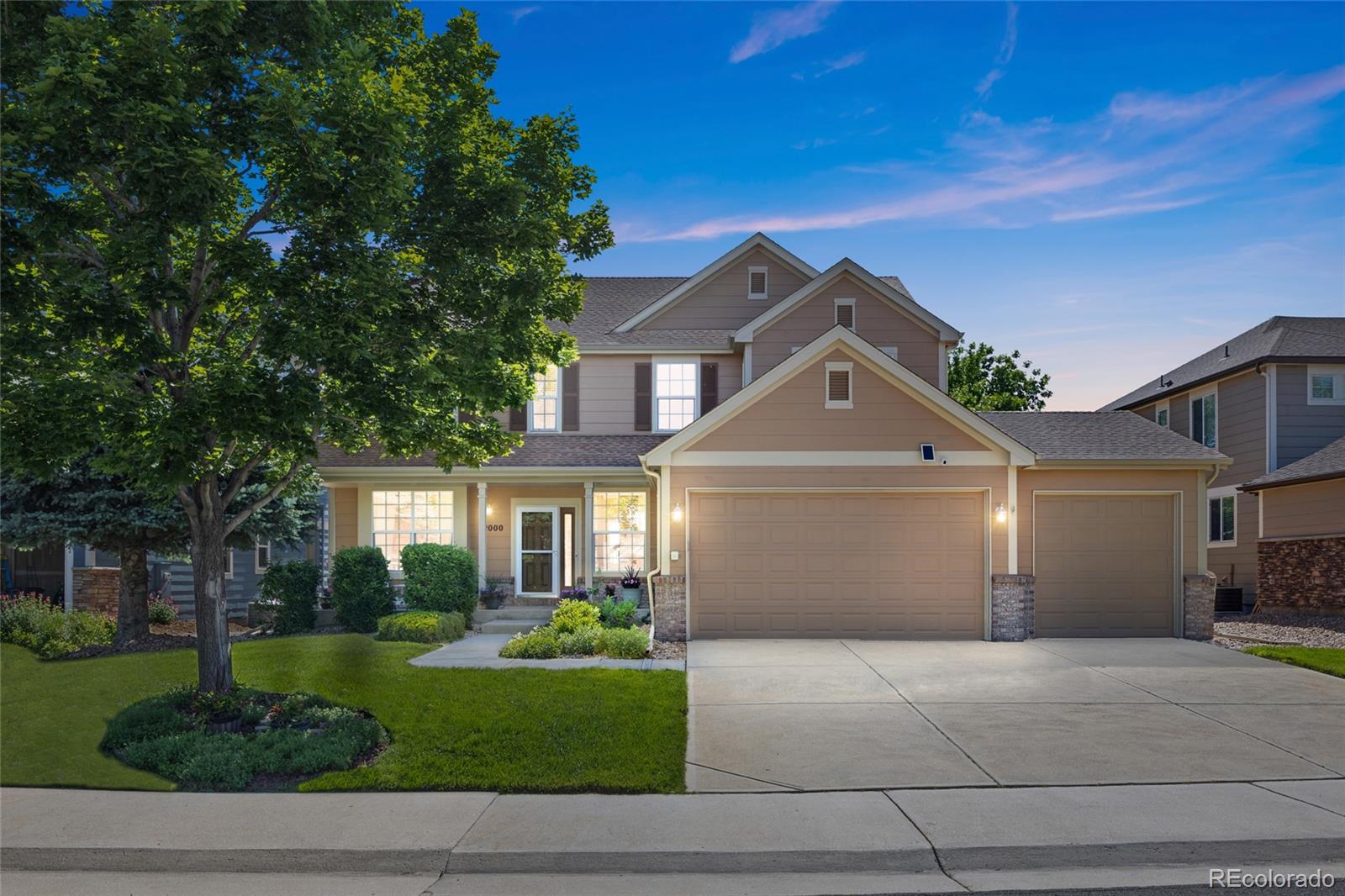 12000  Pine Top Street, parker MLS: 8965287 Beds: 6 Baths: 4 Price: $989,900