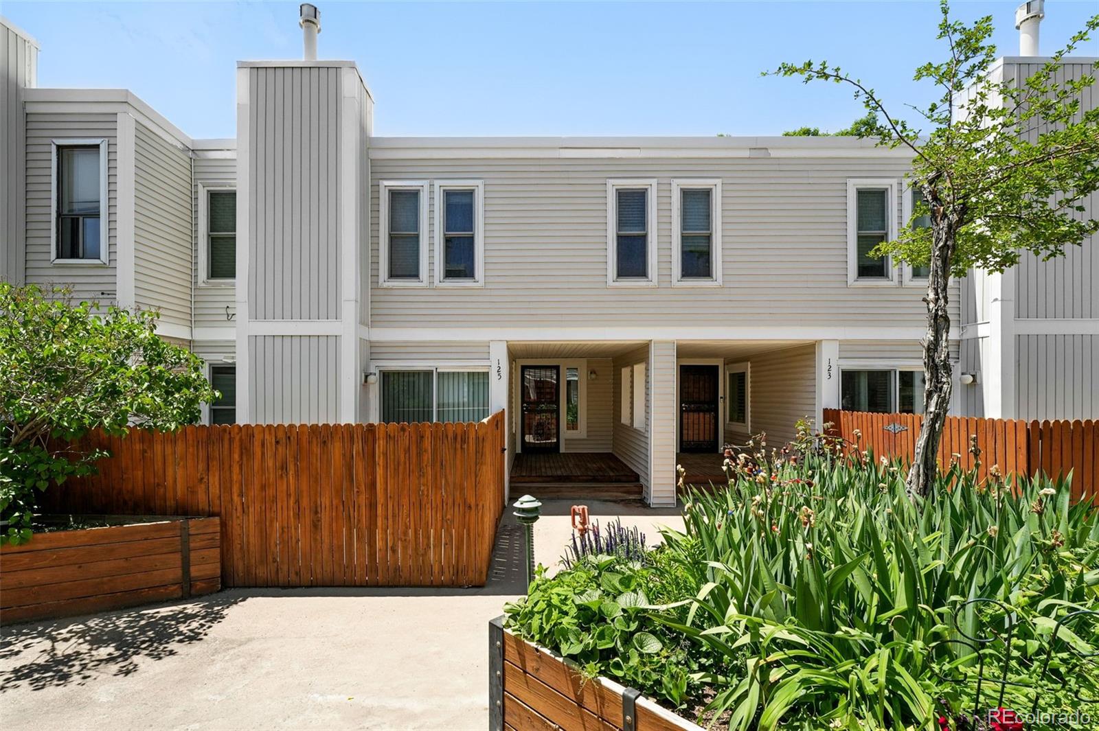 1050 S Monaco Parkway, denver  House Search MLS Picture