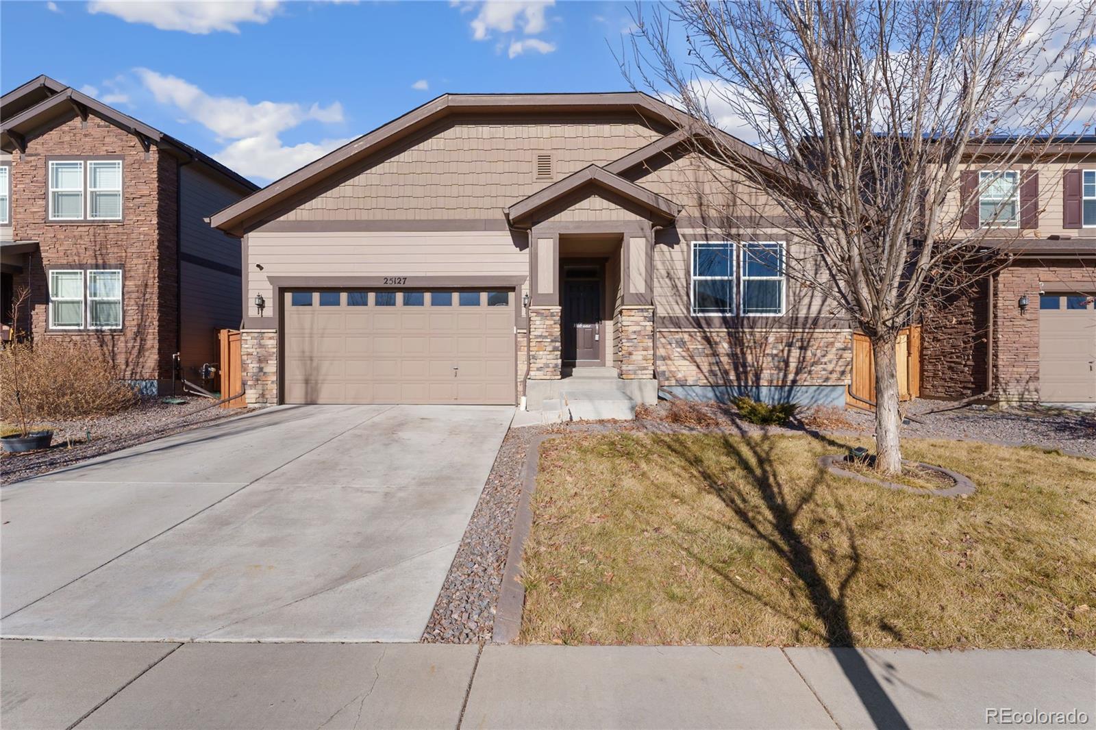 25127 E Maple Avenue, aurora MLS: 4304038 Beds: 4 Baths: 2 Price: $585,000