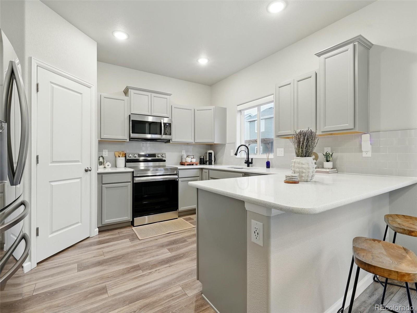    ,   House Search MLS Picture