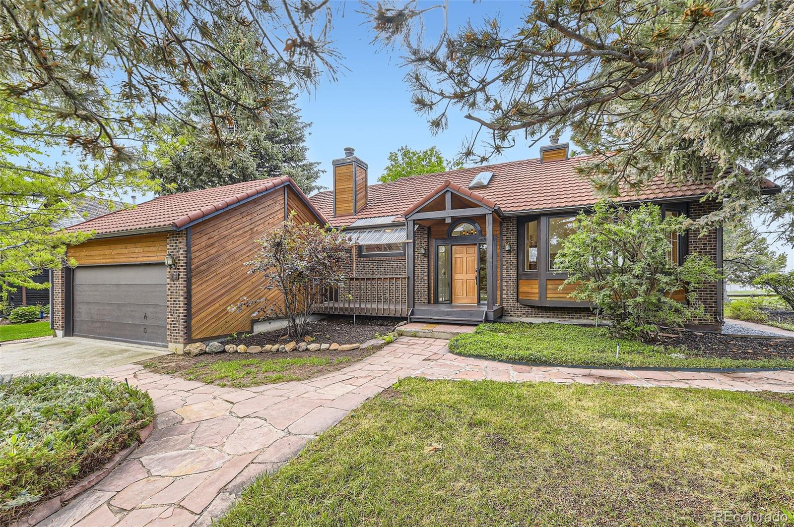 916 W Alder Street, louisville MLS: 3422519 Beds: 4 Baths: 3 Price: $1,349,000
