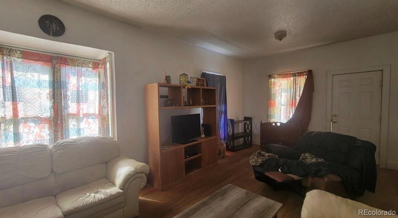 927  Veta Avenue, pueblo  House Search MLS Picture
