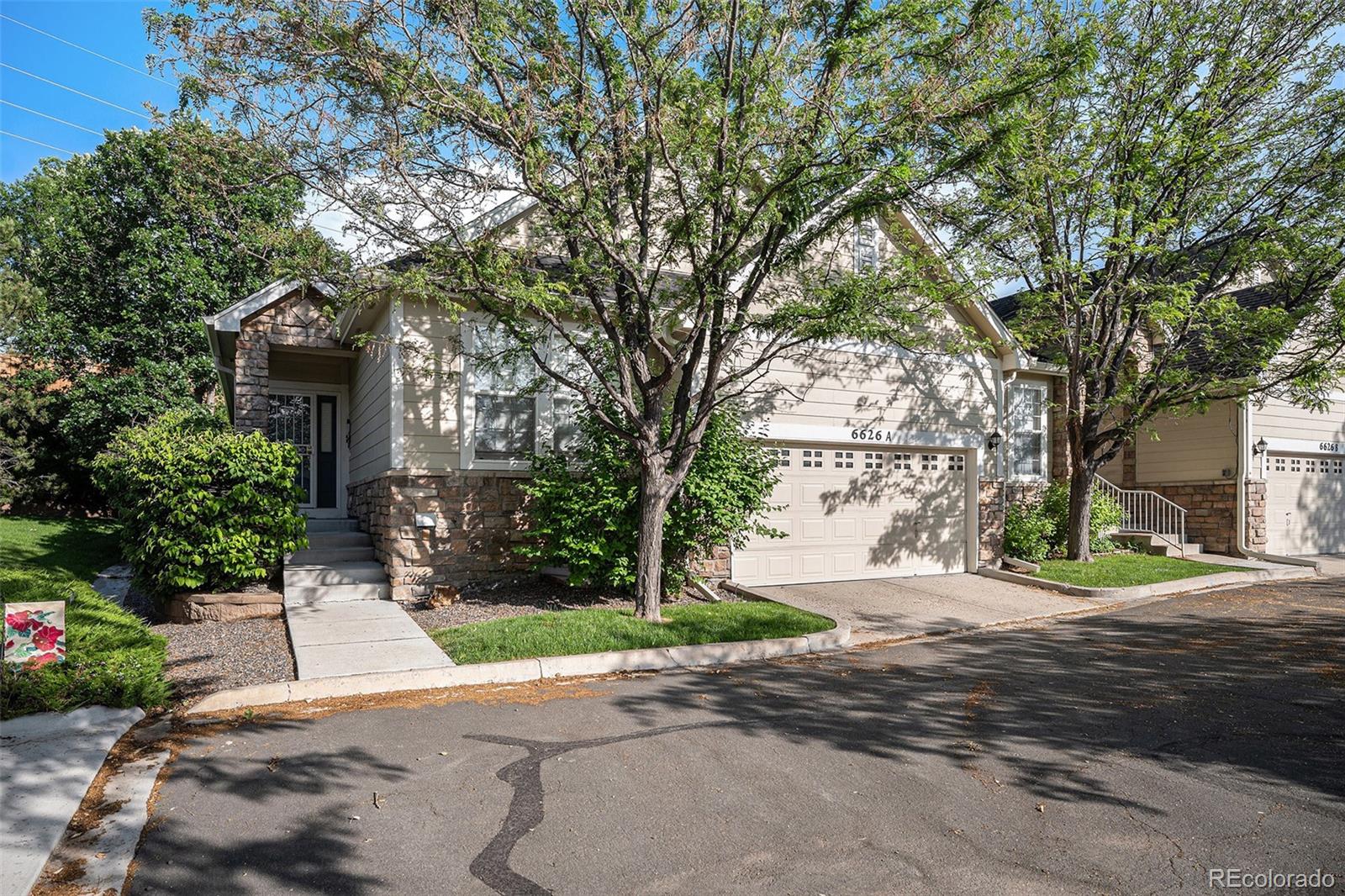 6626 S Reed Way, littleton MLS: 3761573 Beds: 2 Baths: 2 Price: $600,000