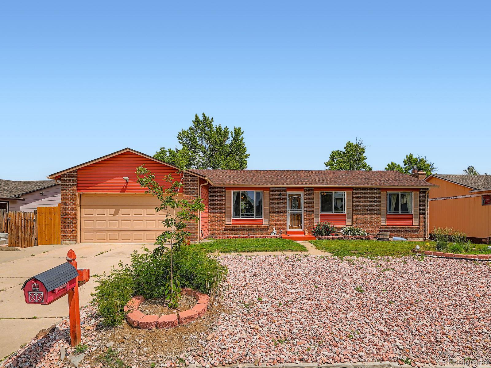 15769 E Greenwood Drive, aurora MLS: 9242357 Beds: 5 Baths: 3 Price: $500,000