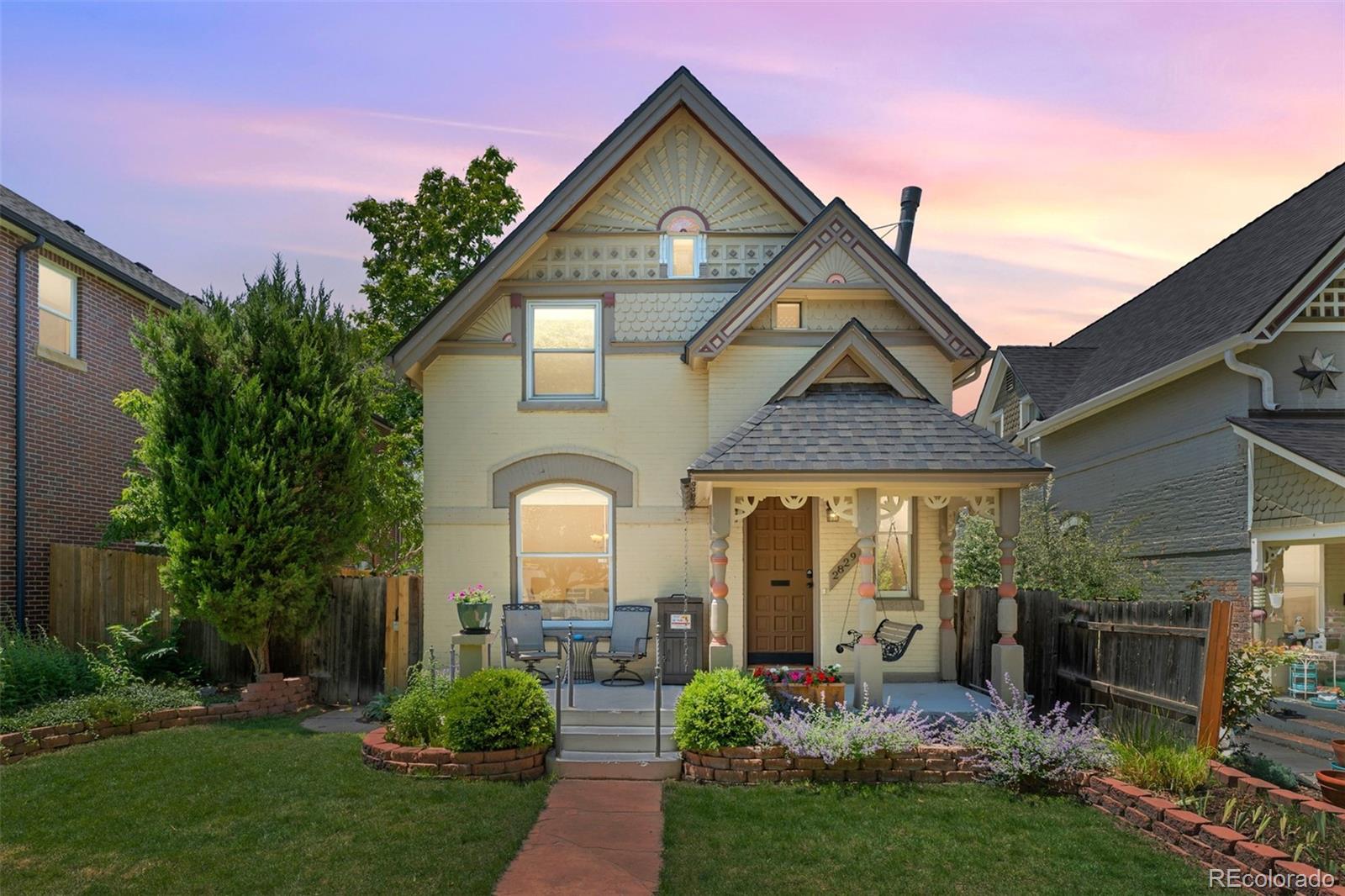 2829 N Franklin Street, denver MLS: 8418672 Beds: 3 Baths: 2 Price: $825,000